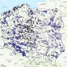 Mapa Polski z zaznaczonymi obszarami potencjalnych lokalizacji farm wiatrowych, zgodnie z założeniami ustawy wiatrakowej.