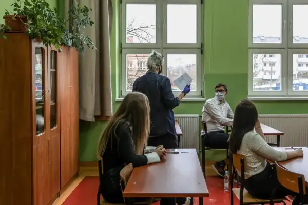 Wynagrodzenie nauczyciela dyplomowanego - ile naprawdę na rękę?