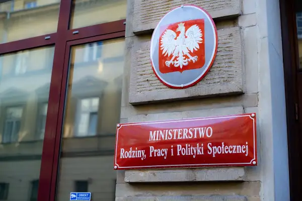 Krótszy tydzień pracy w Polsce - co zmienia w podatkach i płacach