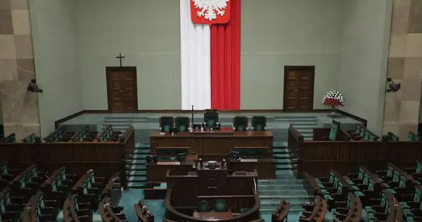 Zmiana Konstytucji - ile głosów potrzeba? Poradnik