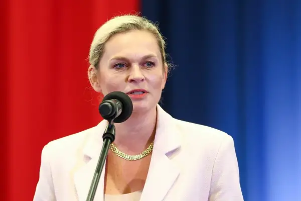 Minister Edukacji - Co naprawdę zmienia w szkole?