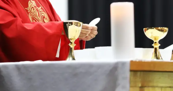 Podatek kościelny w Polsce - jak działa Fundusz Kościelny?